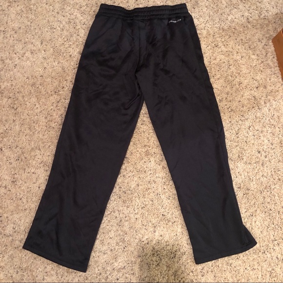 Youth Large & Women Nike Therma- Fit sweat pants - Picture 2 of 6